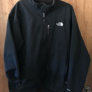 MENS - Large -The North Face all weather jacket.